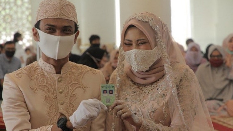 Doa Untuk Pengantin Baru Lengkap Bahasa Arab Latin Dan Terjemahannya Hot Sex Picture