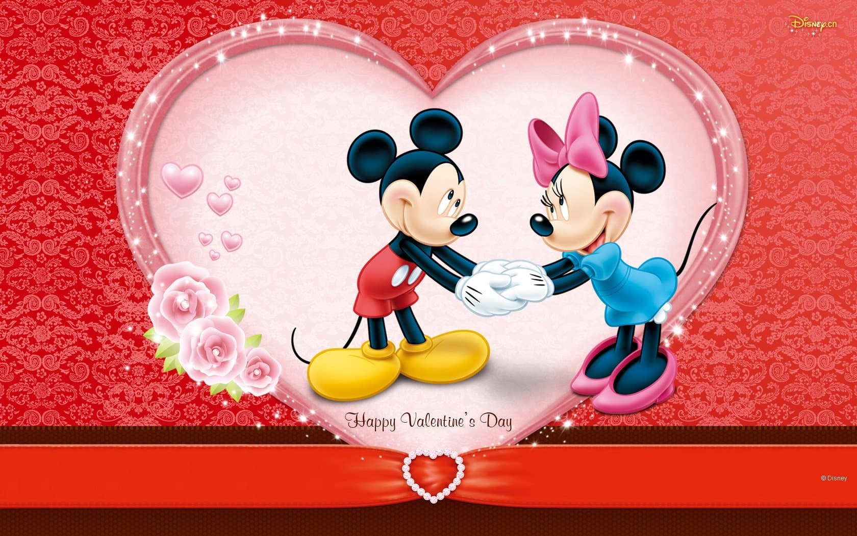 Minnie dan Mickey merayakan Valentine yang penuh warna dengan berdansa