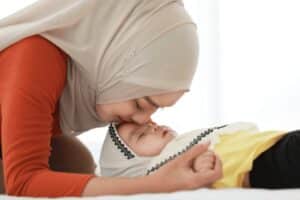 150+ Rekomendasi Nama Bayi Perempuan Islami Terindah di Dunia